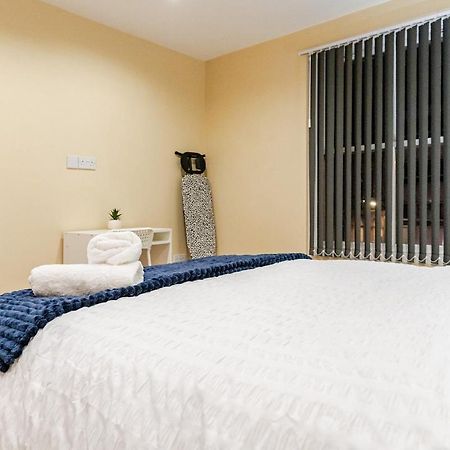 Cozy Flat In Walsall Town Centre Kültér fotó